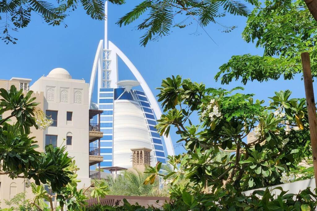 Post Modern Near Burj Al Arab अपार्टमेंट