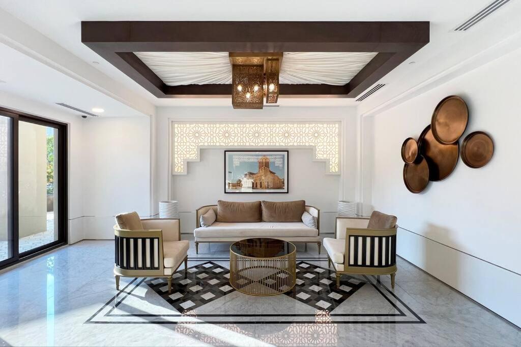 Post Modern Near Burj Al Arab अपार्टमेंट